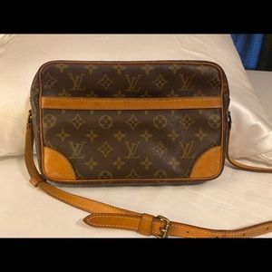 LV Trocadero 27 Crossbody